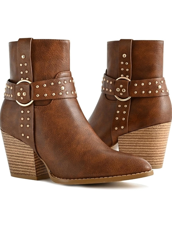 Shoes - Women’s Brown Studded Ankle Boots - Fashionable Western Block Heel -size 9